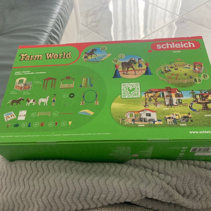 Schleich 72149 - poney agility dans l’étable - farm world - photo numéro 2