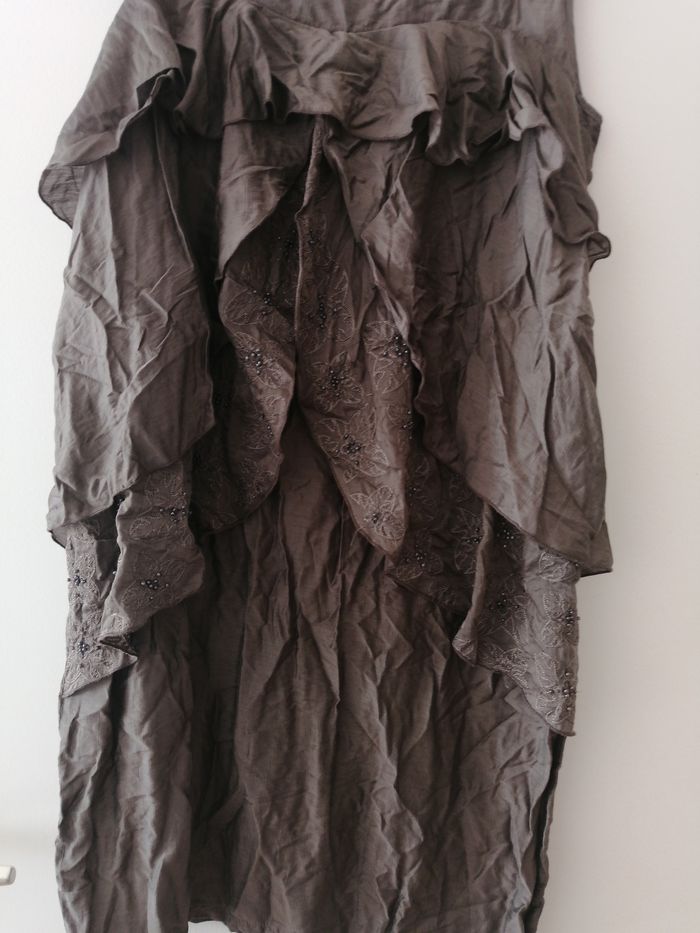 Robe avec broderie
