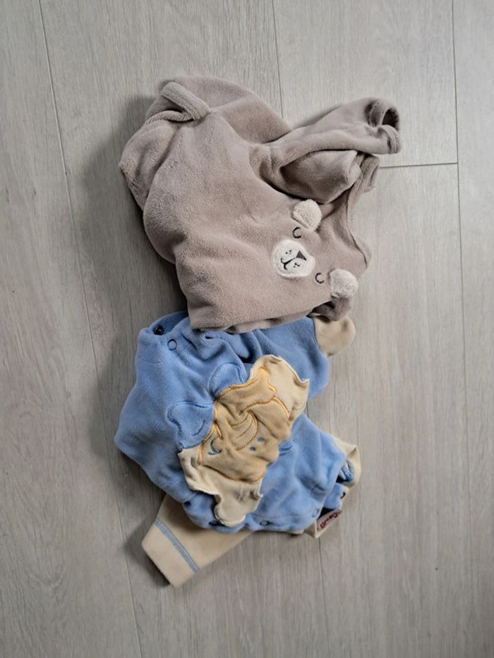 Lot vetement naissance + 1 mois + couche - photo numéro 2