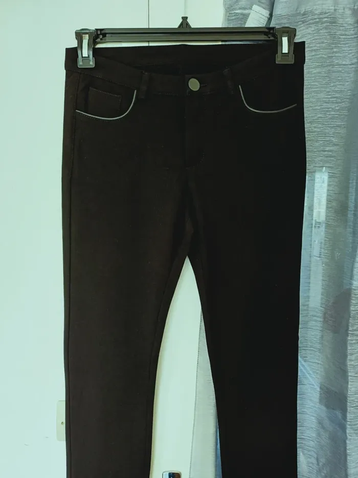 Pantalon élasthanne taille M - photo numéro 2