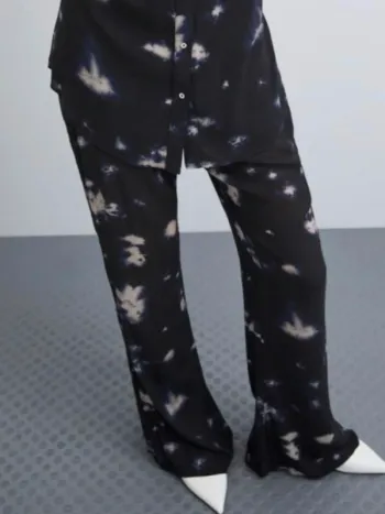 Pantalon flare tie and die marine Zara