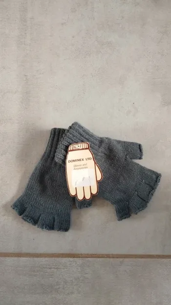 Paire de mitaine bleu grise mixte 6 ans