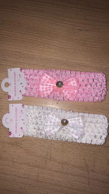 Lot de deux bandeaux bébé 🌺 rose et blanc neuf