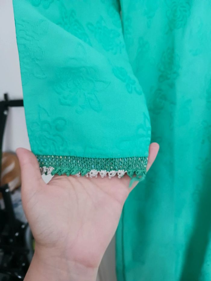 Robe avec capuche verte menthe taille L - photo numéro 2