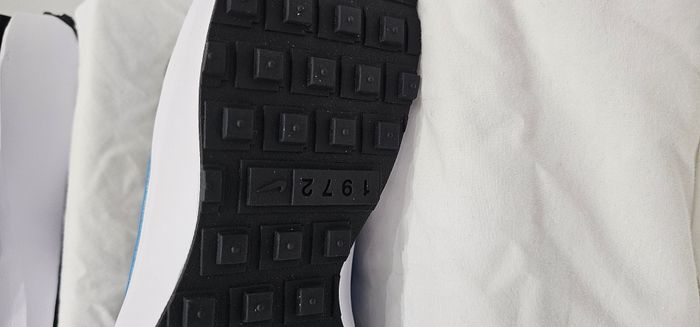 Baskets Nike Waffle Debut taille 42 - photo numéro 4