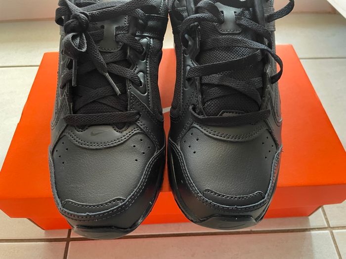 34€ avec le code SABLES25 Nike Defyallday taille 42,5 - photo numéro 4