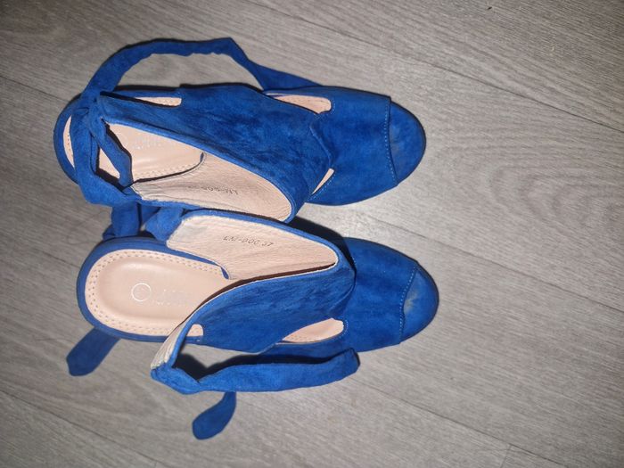 Chaussures à talon compensé - photo numéro 2