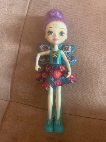 Poupée enchantimals