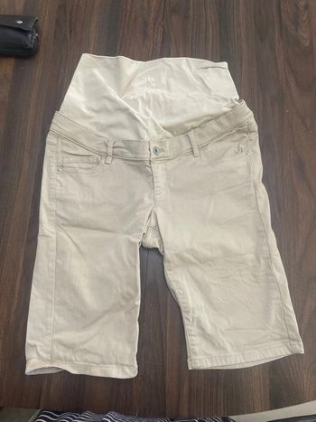 Short maternité
