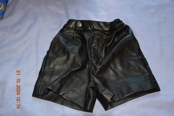 Short simili cuir kiabi 6 ans