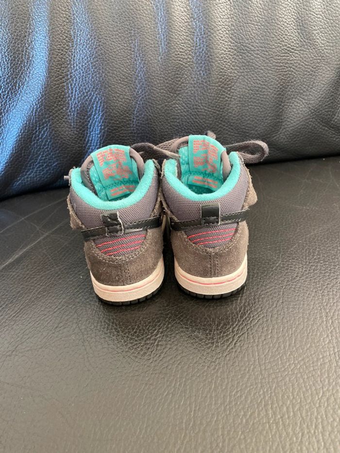 Baskets Nike p.18 - photo numéro 3