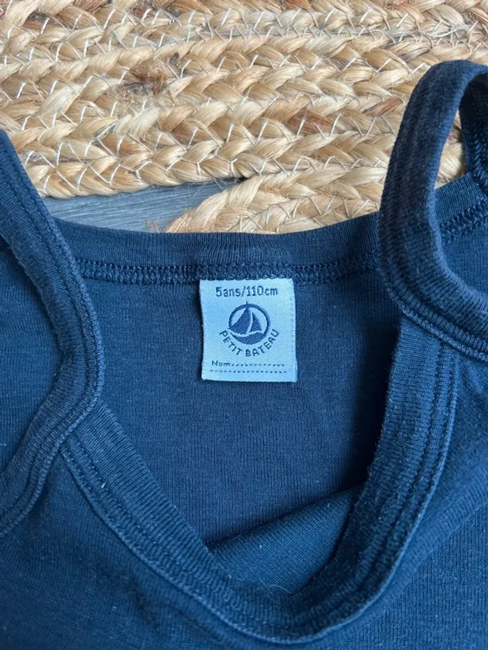 Robe marine Petit Bateau 5 ans - photo numéro 3