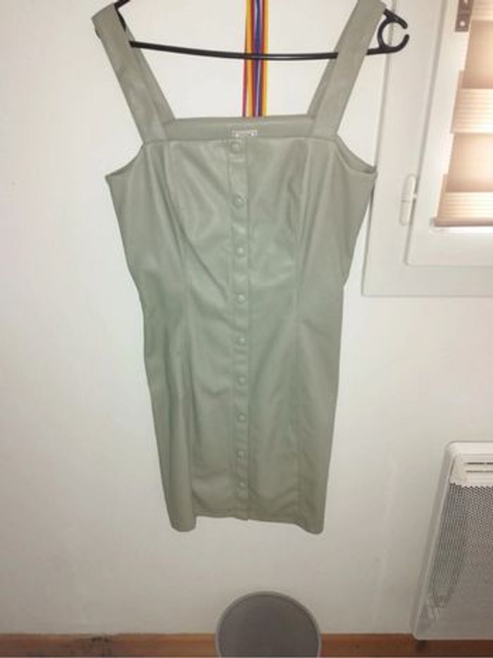 Robe simili cuir