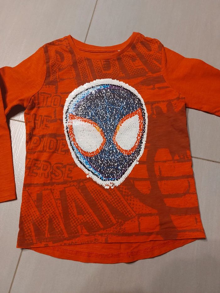 Tee shirt manches longues spiderman à sequins - photo numéro 2