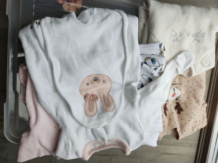 Lot pyjamas 6 mois - photo numéro 3