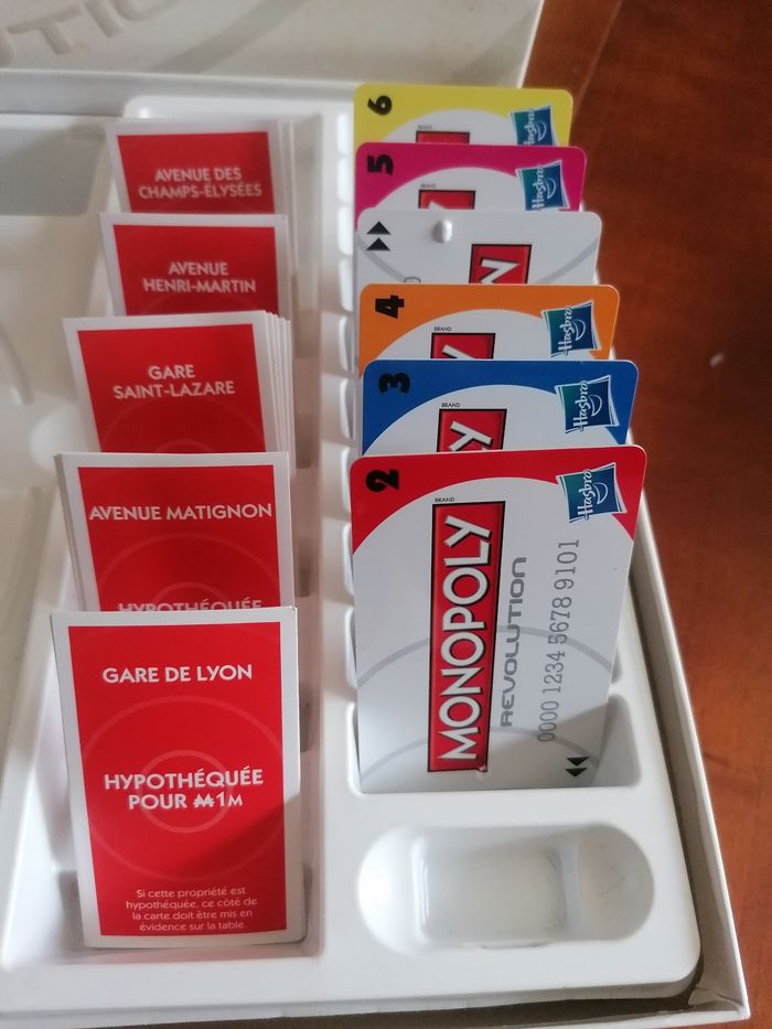 Jeux de société monopoly revolution electronic Hasbro - photo numéro 3