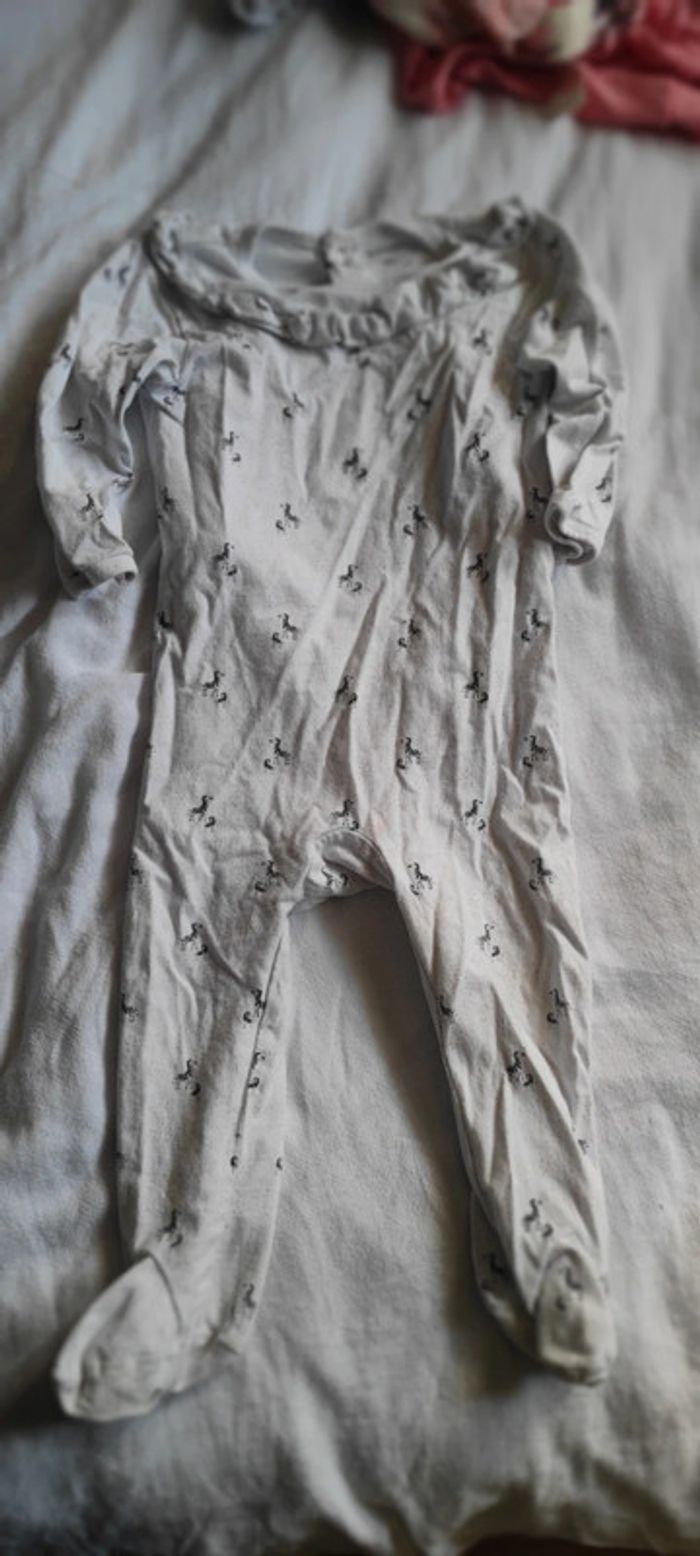 Lot pyjamas - photo numéro 4