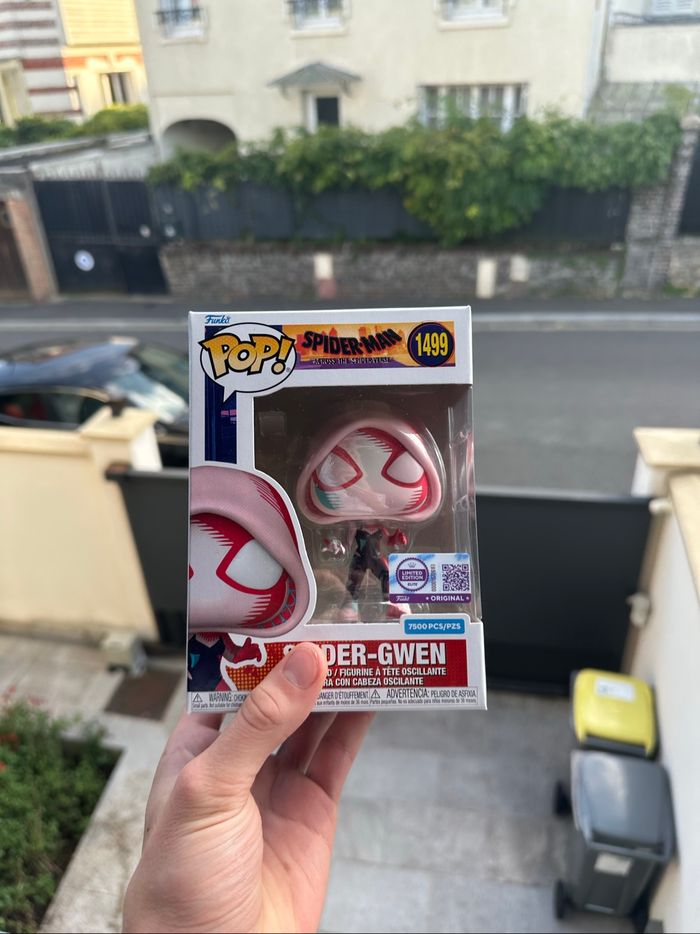 Lot de 2 Pop Spider Gwen Deco #1499 & Spider Man #1500 Deco édition limitée 7500 - photo numéro 8