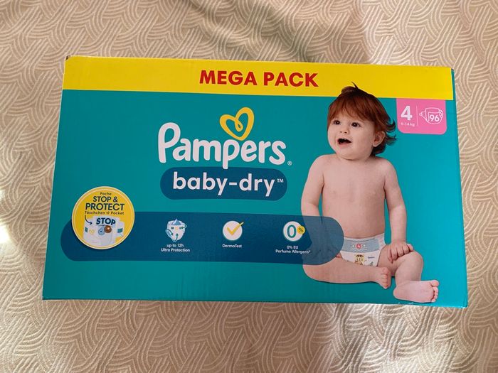 Couches Pampers baby dry T4 - photo numéro 2