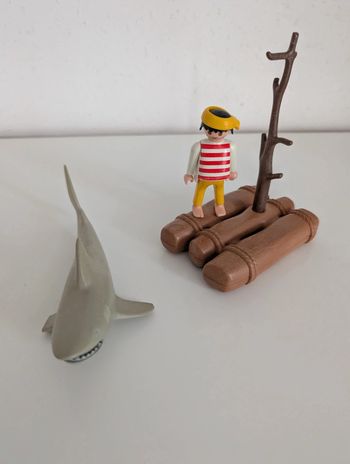 Playmobil 3862 naufragé requin radeau