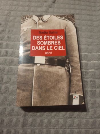 Des étoiles sombres dans le ciel