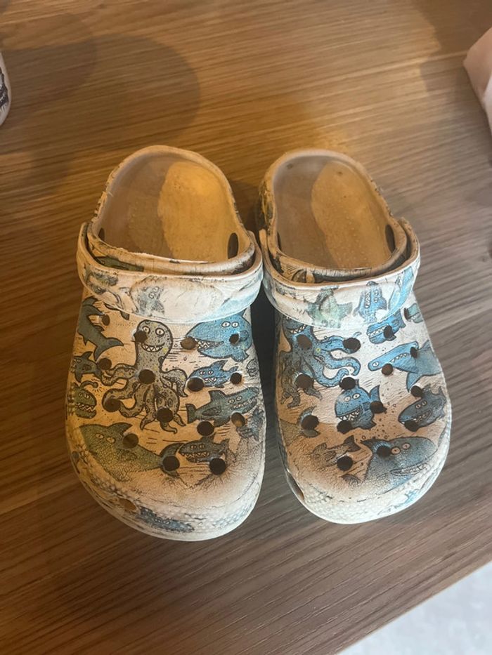 Sabot style crocs 30