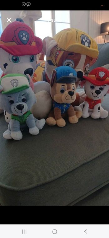 Lot de peluches pat patrouille