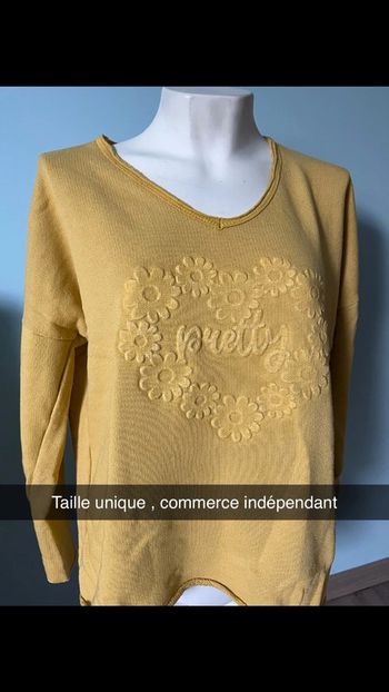 Pull moutarde taille unique
