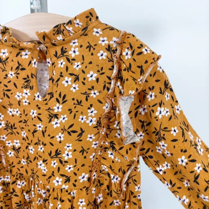 Robe ocre jaune moutarde, manches longues, volants sur le haut Cmt atelier A320 - photo numéro 8