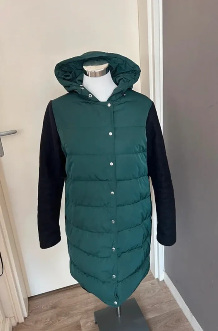 Lacoste, parka, doudoune, femme, taille 40 En duvet plume - photo numéro 3