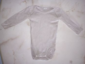 Body fille 1 an 74 cm