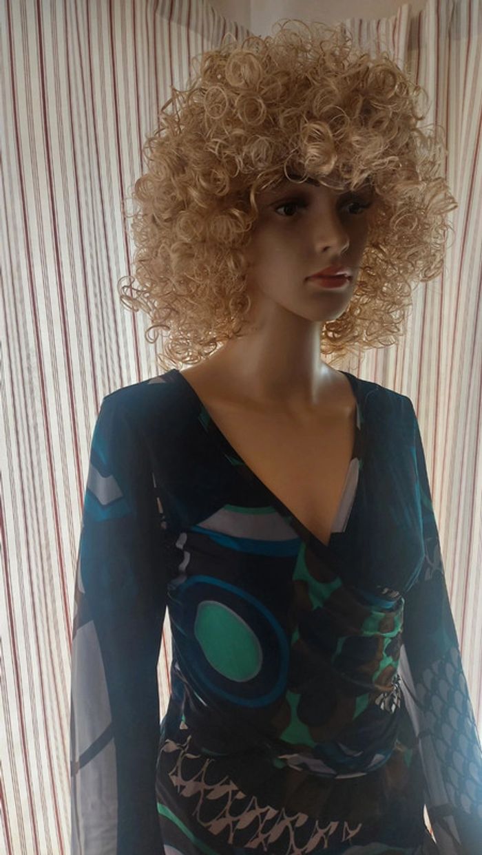 Blouse femme La fée Maraboutée taille 2 (38) - photo numéro 4