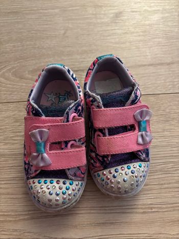Baskets fille rose brillant avec strass marque sketchers