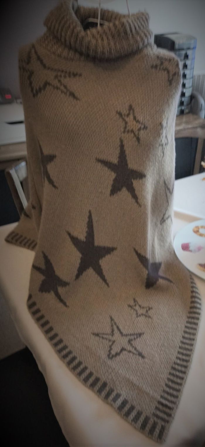 Poncho Étoilé Chic & Douillet - Parfait Pour L'Automne/Hiver ! - photo numéro 4