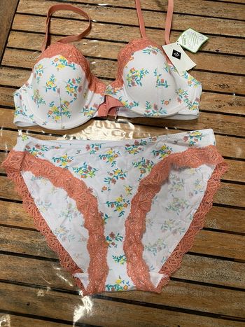 Ensemble  sous vêtements