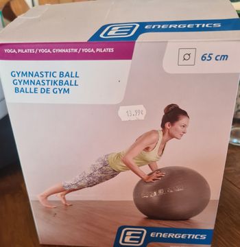 Lot accessoires grossesse : ceintures voiture, ballon de grossesse, ceintures postpartum