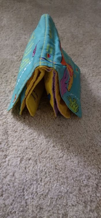 Livre d'éveil en tissu