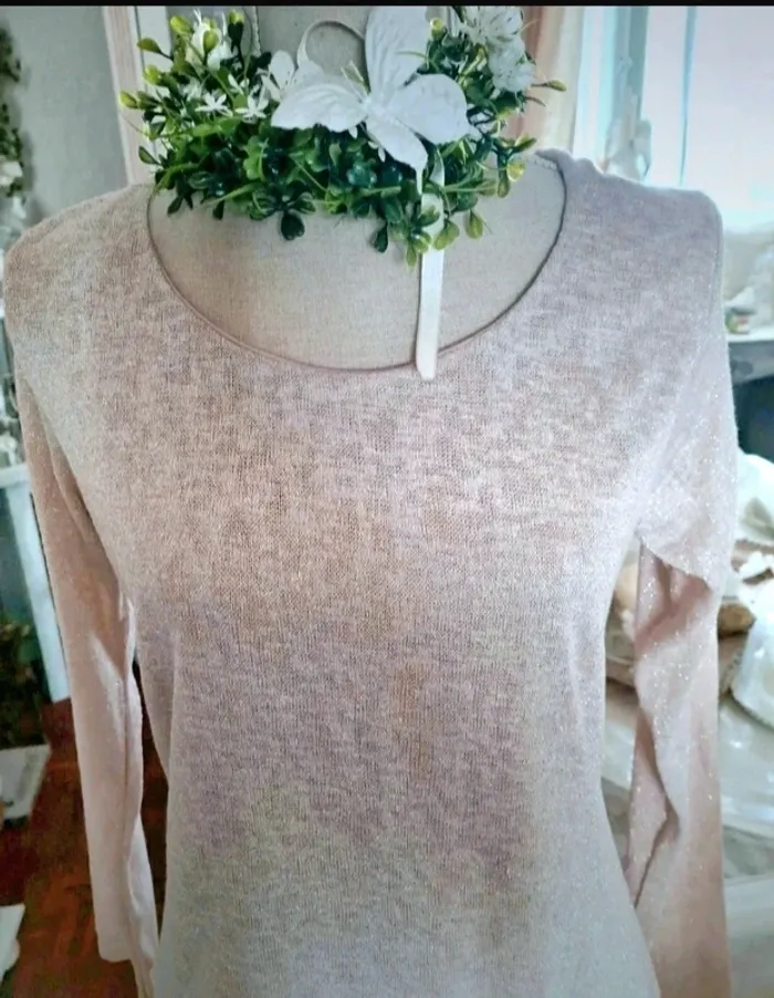 Pull beige rosé pailleté Kiabi Taille L Neuf - photo numéro 3