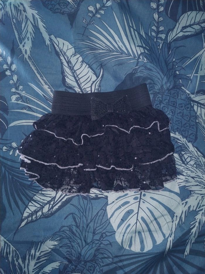 Jupe à volants et paillettes 3 ans