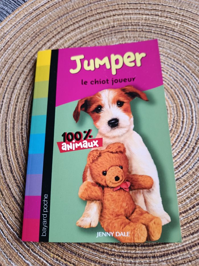 Jumper le chiot joueur