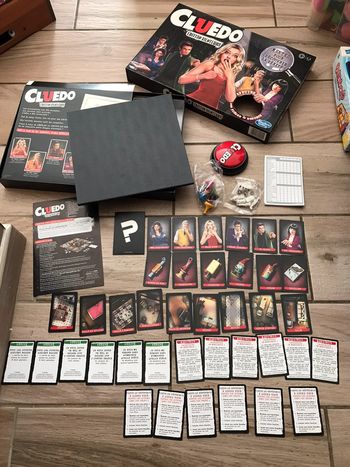 Jeu cluedo édition menteurs hasbro