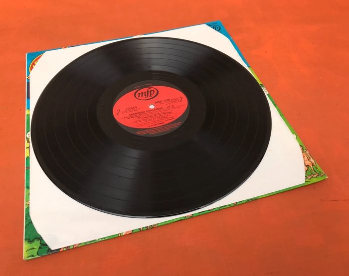 Vinyle 33 tours Chansons Paillardes par les " Crévaindieu " Réservé aux Adultes (1977) - photo numéro 3