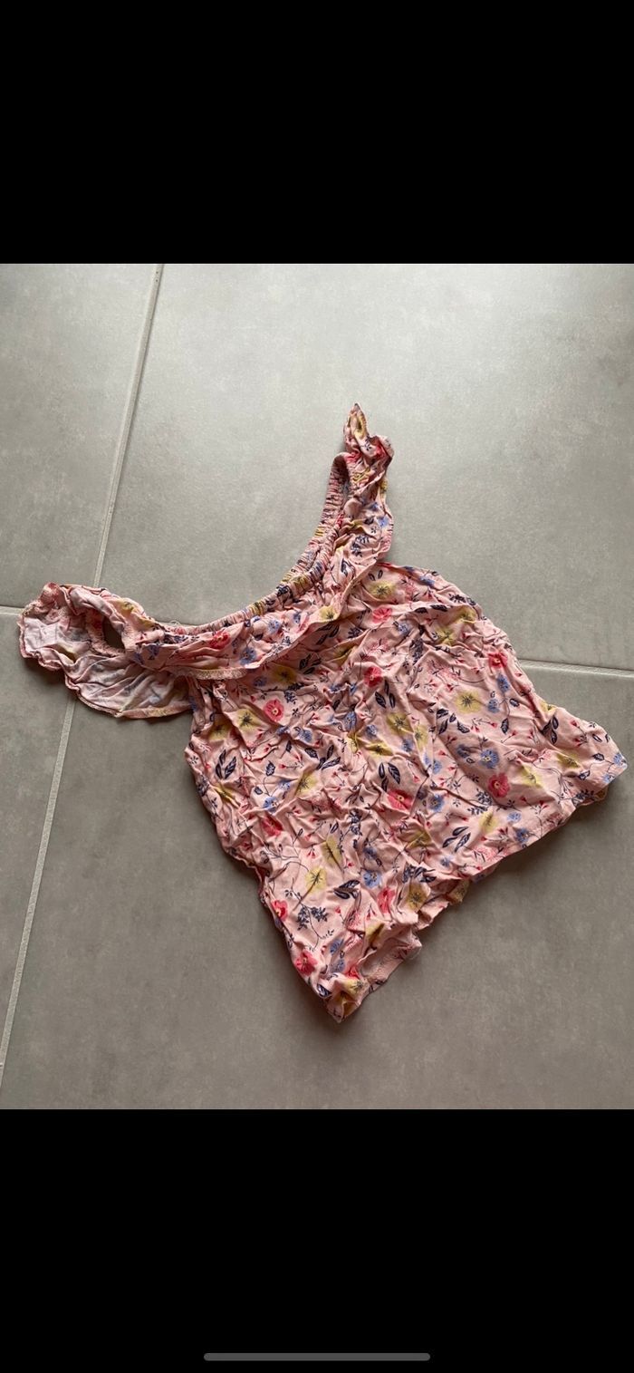 Haut à fleurs 36 mois