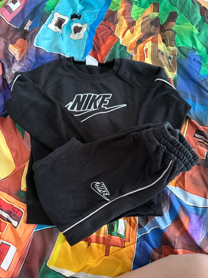 Survêtement Nike Noir style velours - photo numéro 2