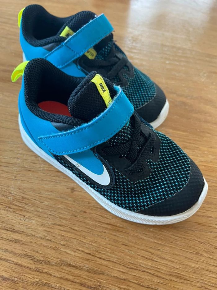 Basket Nike bleu 25 - photo numéro 3