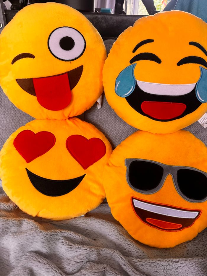 Coussins Emojis