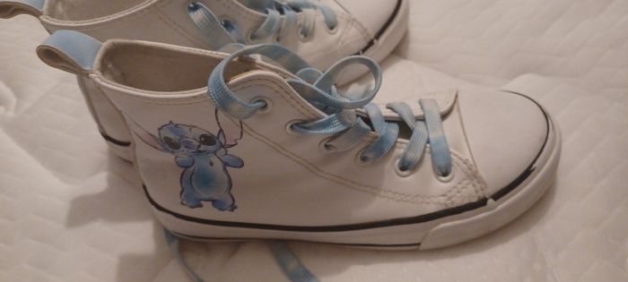 Très belle paire de baskets montante fille Pointure 32 - photo numéro 4