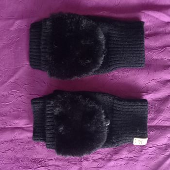 Mitaines Isotoner neuves, maille et fourrure Noir