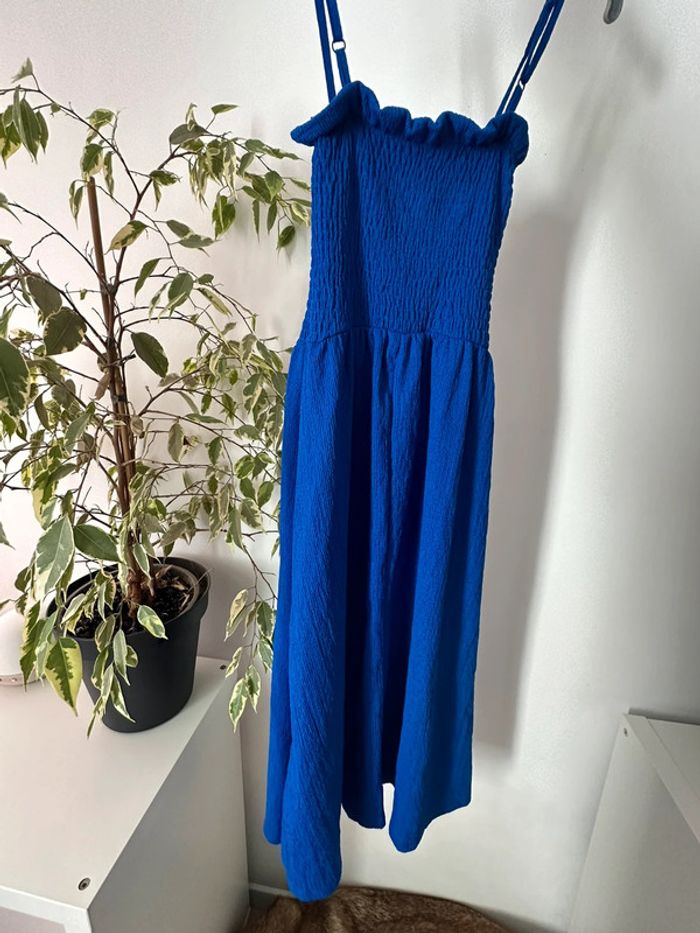 Robe bleu h&m mi longue - photo numéro 4
