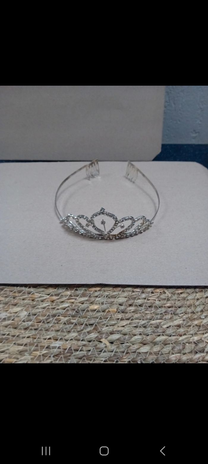 Couronne - photo numéro 2